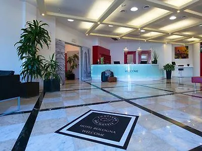 ****  Cdh Hotel Болонья Италия